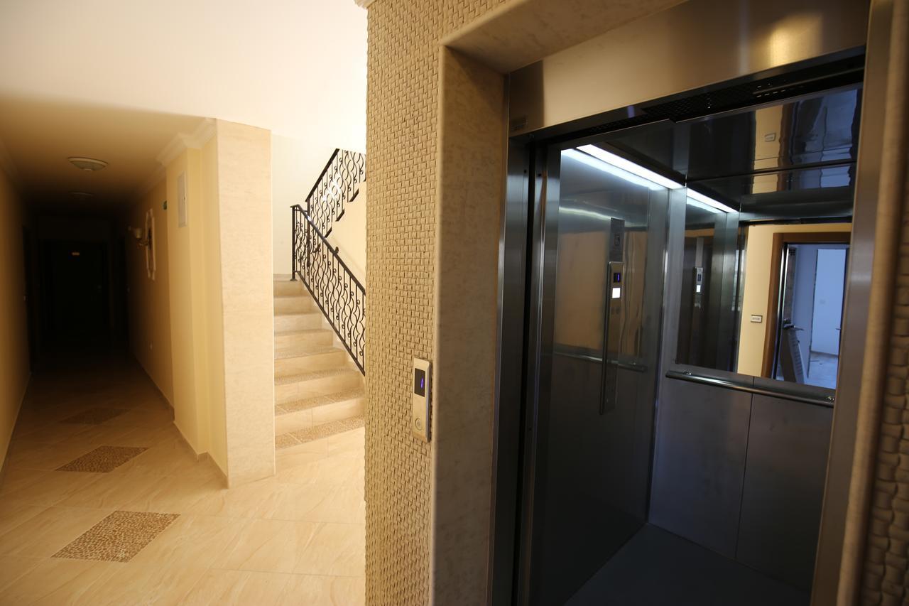 Apartments In Rif 3 Ravda Exterior photo