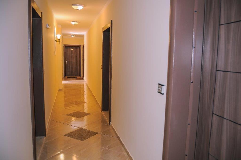 Apartments In Rif 3 Ravda Exterior photo